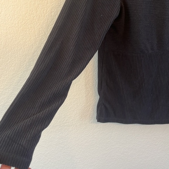 The American Outdoorsman for Women sweater cowl neck black size Small - Picture 5 of 9